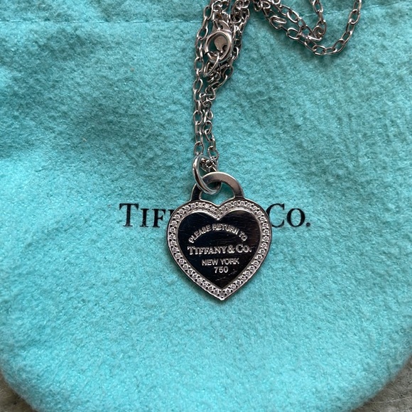 Rare Diamond Return to Tiffany Heart Necklace - Picture 3 of 5